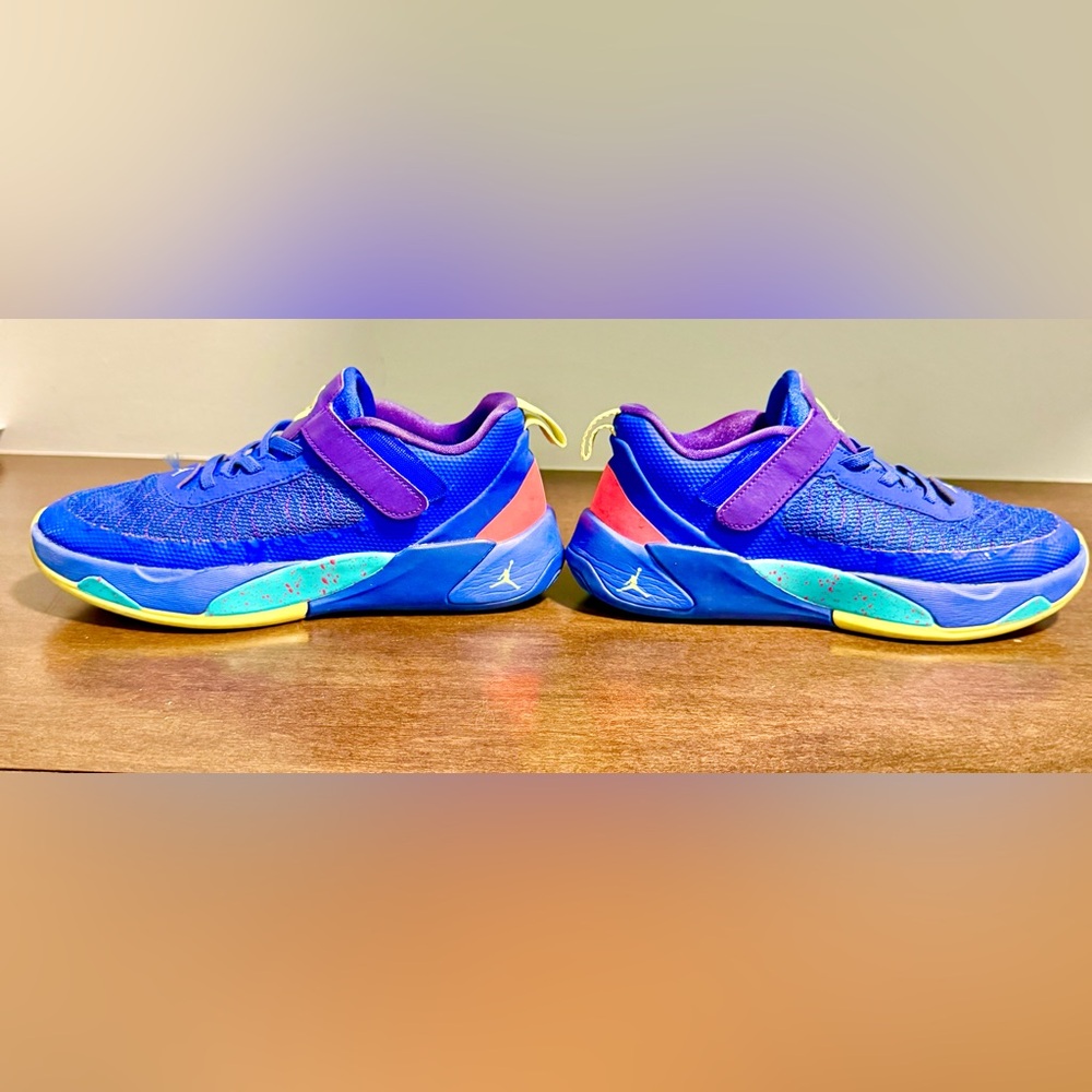 Nike Jordan Luka 1 Unisex Shoes. Size 3 big kid. Gently used. Good condition.